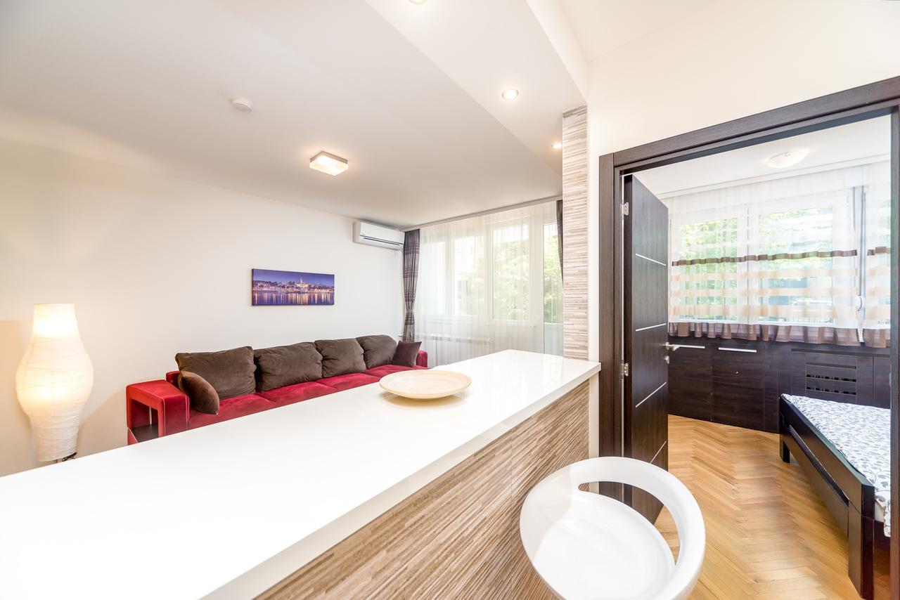 Apartments King Milan, City Center Beograd Ngoại thất bức ảnh